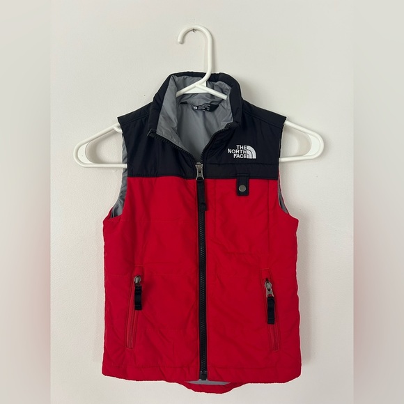 The North Face Boys Zip Front Vest Size XXS Red Black - Picture 1 of 9